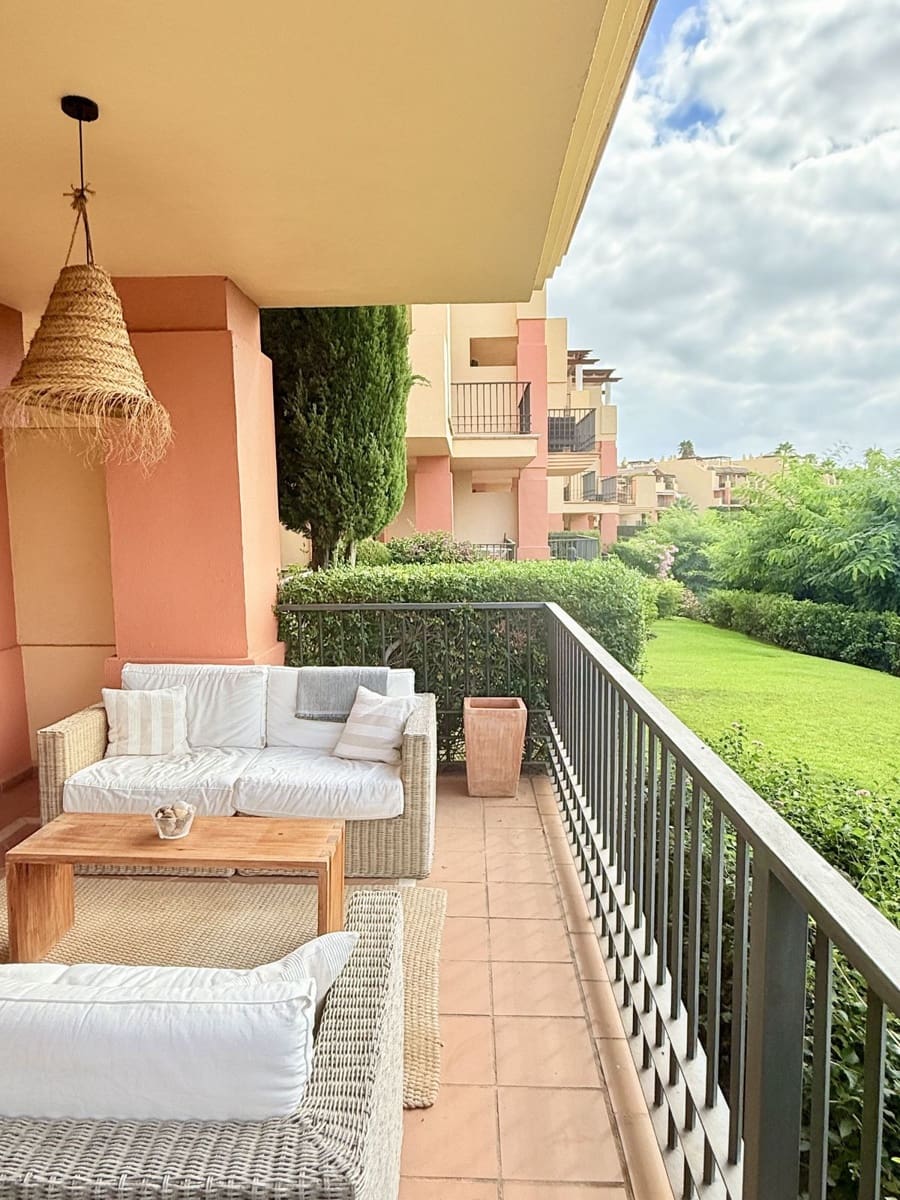 2 sovrum Lägenhet till salu i Benahavis med pool garage - 465 000 € (Ref: 10125964)