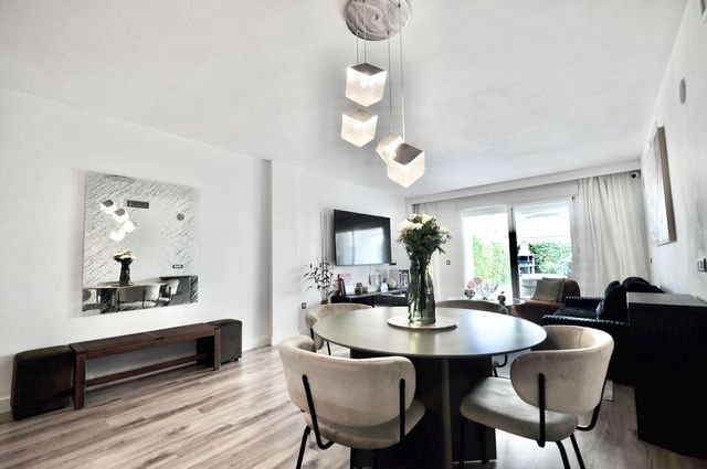 2 slaapkamer Appartement te koop in El Paraiso, Estepona met zwembad garage - € 495.000 (Ref: 10125965)