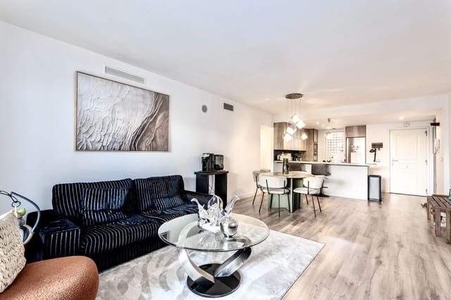 2 soverom Leilighet til salgs i El Paraiso, Estepona med svømmebasseng garasje - € 495 000 (Ref: 10125965)