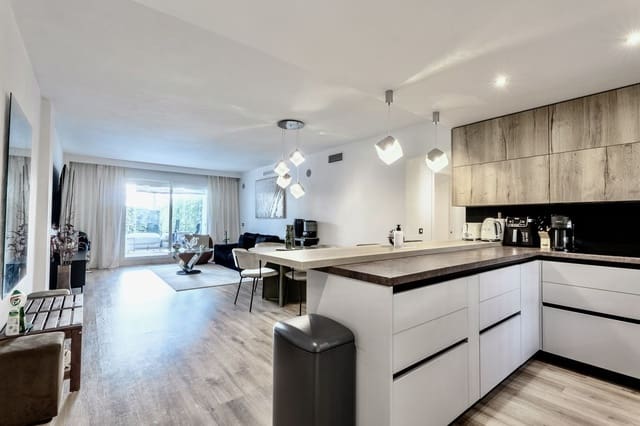 2 soverom Leilighet til salgs i El Paraiso, Estepona med svømmebasseng garasje - € 495 000 (Ref: 10125965)