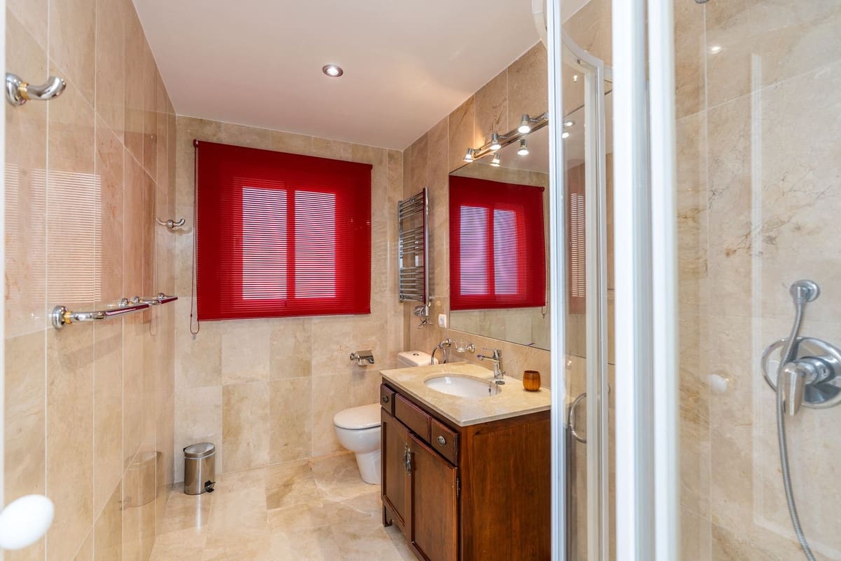 3 sypialnia Apartament na sprzedaż w Golden Mile z basenem - 725 000 € (Ref: 10125969)