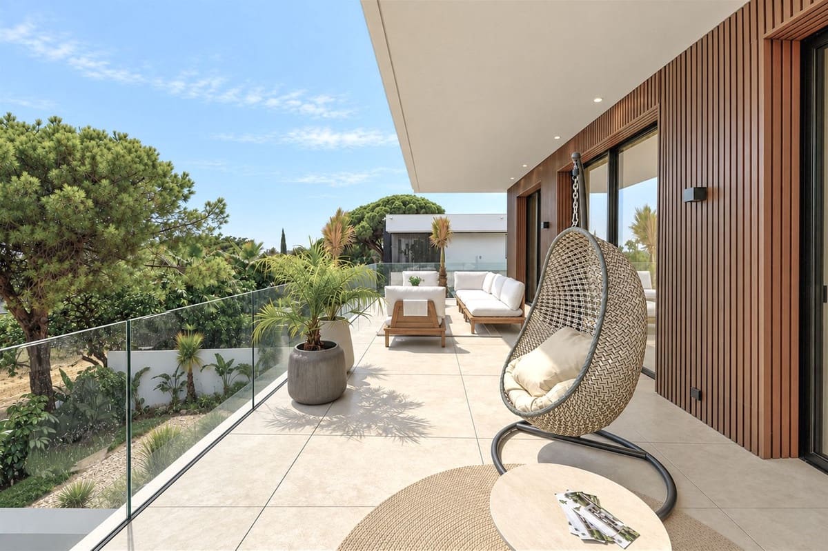 6 Zimmer Villa zu verkaufen in Marbella mit Pool Garage - 4.950.000 € (Ref: 10125970)