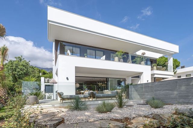 6 Zimmer Villa zu verkaufen in La Carolina - Guadalpín, Marbella mit Pool Garage - 4.950.000 € (Ref: 10125970)