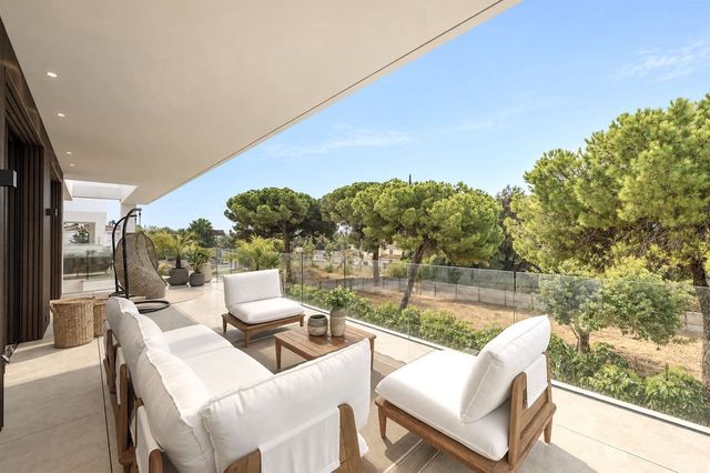 6 Zimmer Villa zu verkaufen in La Carolina - Guadalpín, Marbella mit Pool Garage - 4.950.000 € (Ref: 10125970)