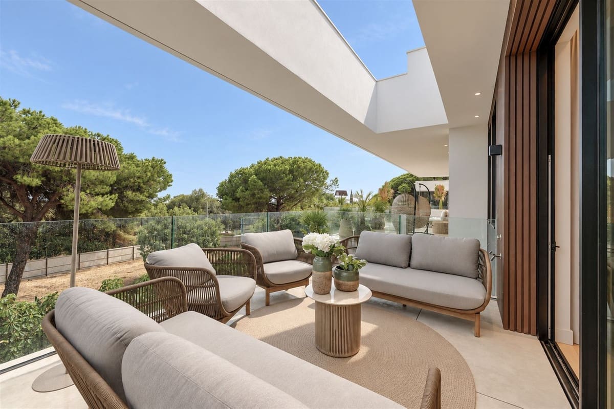 6 Zimmer Villa zu verkaufen in Marbella mit Pool Garage - 4.950.000 € (Ref: 10125970)