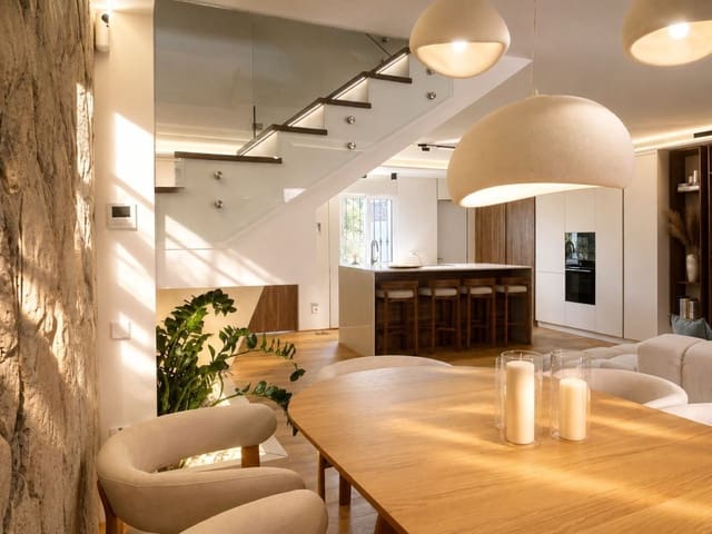 3 quarto Casa em Banda para venda em Lomas De Marbella, Marbella com piscina garagem - 2 690 000 € (Ref: 10125974)