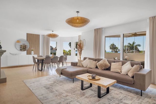 6 quarto Moradia para venda em Guadalobón, Estepona com piscina garagem - 2 195 000 € (Ref: 10125982)