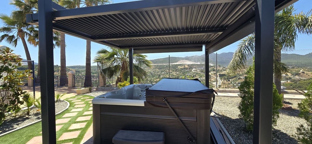 Finca/Casa Rural de 5 habitaciones en Coín en venta con piscina garaje - 1.290.000 € (Ref: 10125984)