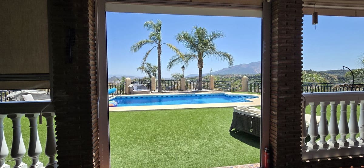 Finca/Casa Rural de 5 habitaciones en Coín en venta con piscina garaje - 1.290.000 € (Ref: 10125984)