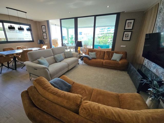 2 soverom Leilighet til salgs i Playa de los Boliches, Fuengirola med svømmebasseng garasje - € 590 000 (Ref: 10125987)