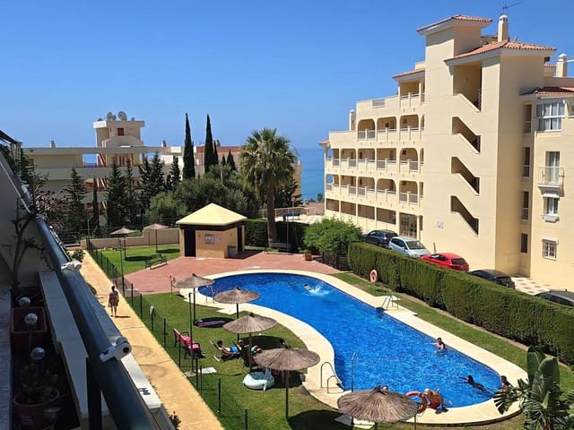 2 chambre Appartement à vendre à Benalmadena Costa, Benalmádena avec piscine garage - 365 000 € (Ref: 10125989)