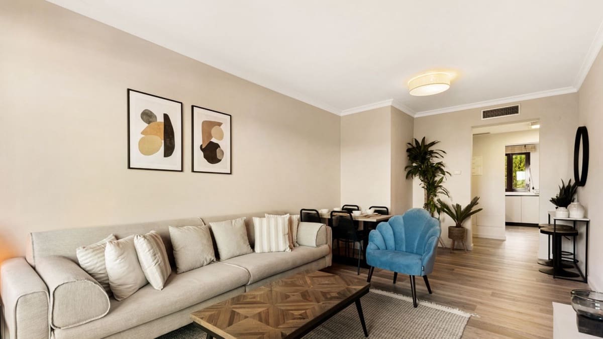 2 bedroom Apartment for sale in El Paraiso with pool - € 360,000 (Ref: 10125998)