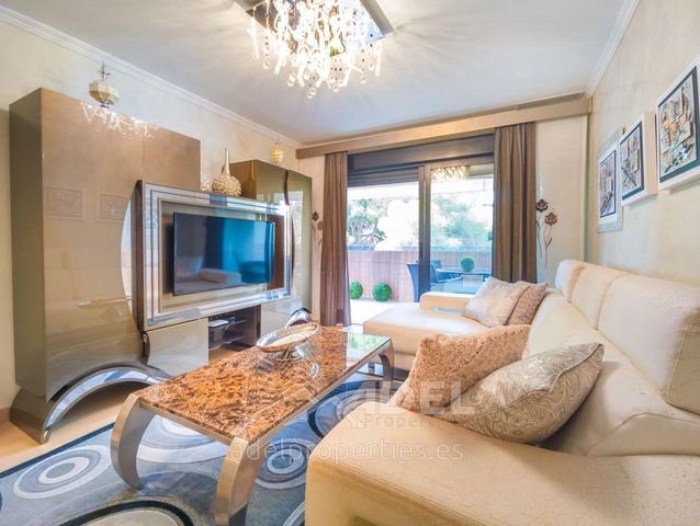 2 makuuhuone Huoneisto myytävänä paikassa Campoamor, Orihuela mukana uima-altaan 
autotalli - 242 000 € (Ref: 10125999)