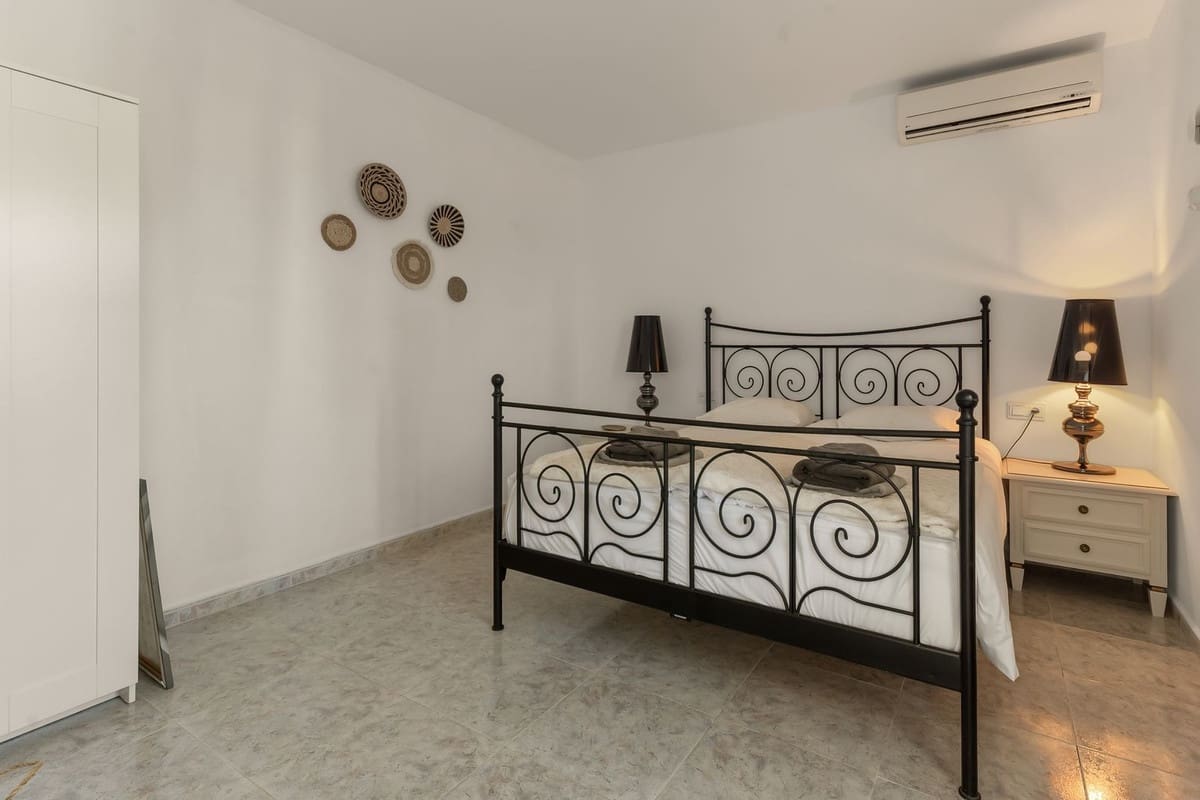 5 soverom Villa til salgs i Mijas med svømmebasseng - € 1 695 000 (Ref: 10126000)