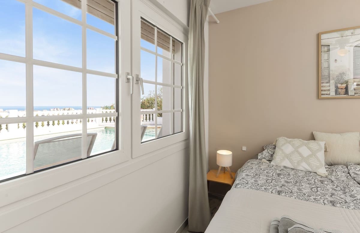 5 soverom Villa til salgs i Mijas med svømmebasseng - € 1 695 000 (Ref: 10126000)