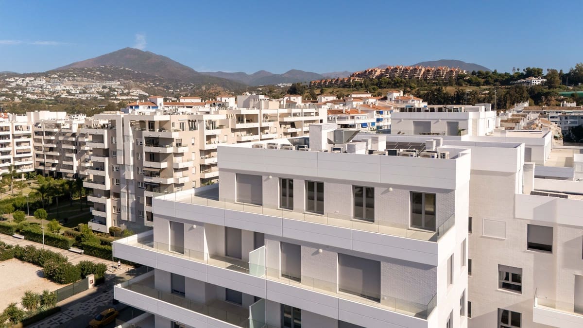 Apartamento de 4 habitaciones en Marbella en venta con piscina garaje - 995.000 € (Ref: 10126001)