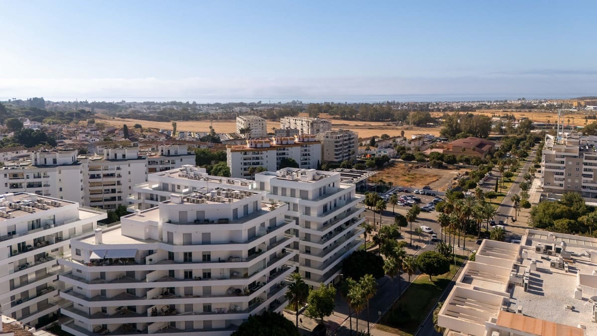 Apartamento de 4 habitaciones en Marbella en venta con piscina garaje - 995.000 € (Ref: 10126001)