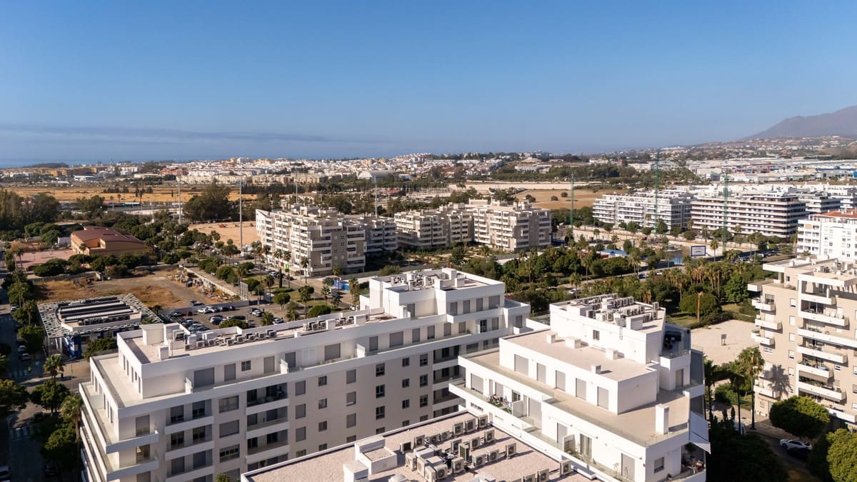 Apartamento de 4 habitaciones en Marbella en venta con piscina garaje - 995.000 € (Ref: 10126001)