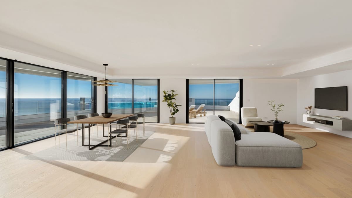 2 bedroom Apartment for sale in Fuengirola with pool garage - € 1,029,000 (Ref: 10126028)