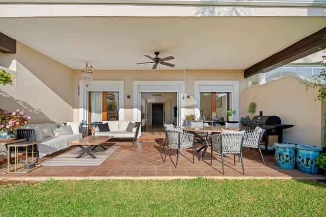 3 soverom Hus til salgs i El Paraiso, Estepona med svømmebasseng garasje - € 825 000 (Ref: 10126645)