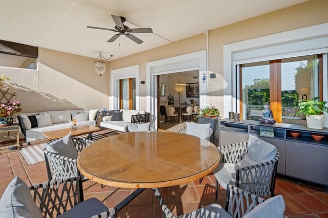 3 soverom Hus til salgs i El Paraiso, Estepona med svømmebasseng garasje - € 825 000 (Ref: 10126645)