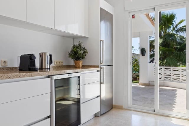 3 sovrum Villa till salu i Marbesa, Marbella med pool garage - 1 349 000 € (Ref: 10126652)