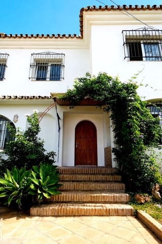 5 camera da letto Villa in vendita in Río Real, Marbella con piscina garage - 1.595.000 € (Rif: 10126667)