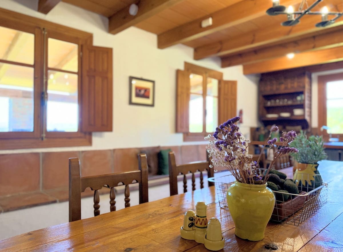 6 bedroom Villa for sale in Casares with pool garage - € 1,850,000 (Ref: 10126707)
