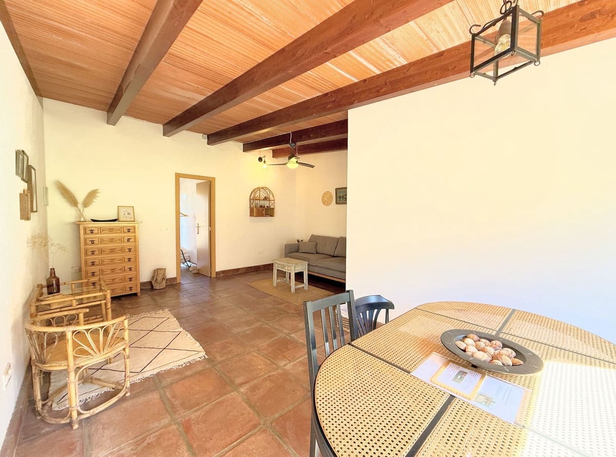 6 bedroom Villa for sale in Casares with pool garage - € 1,850,000 (Ref: 10126707)
