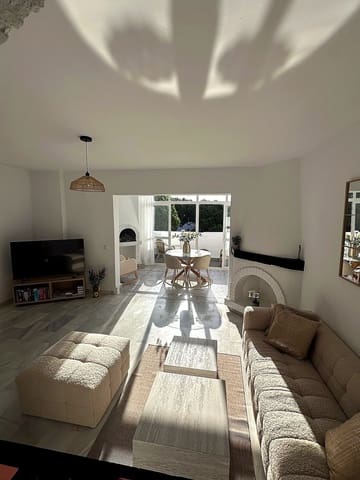 Apartamento de 2 habitaciones en Calahonda, Mijas en venta con piscina - 399.000 € (Ref: 10126710)