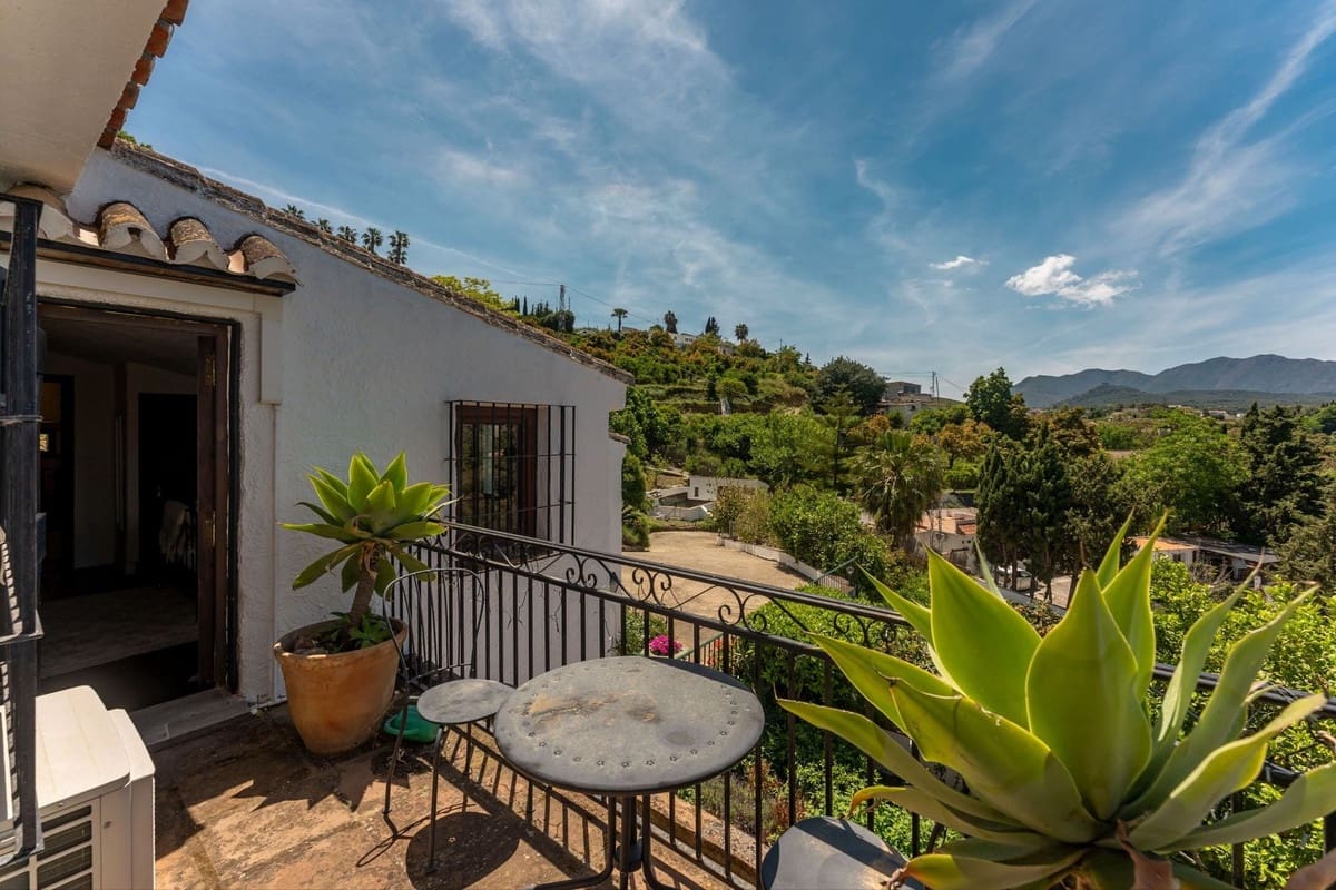 3 slaapkamer Finca/Landhuis te koop in Alhaurin el Grande met zwembad garage - € 845.000 (Ref: 10126715)