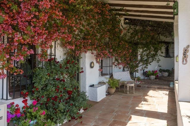3 slaapkamer Finca/Landhuis te koop in Alhaurín el Grande met zwembad garage - € 845.000 (Ref: 10126715)