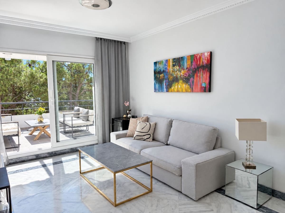 2 sypialnia Apartament na sprzedaż w Nueva Andalucia z basenem garażem - 425 000 € (Ref: 10126769)