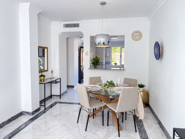 2 sypialnia Apartament na sprzedaż w Los Naranjos, Marbella z basenem garażem - 425 000 € (Ref: 10126769)