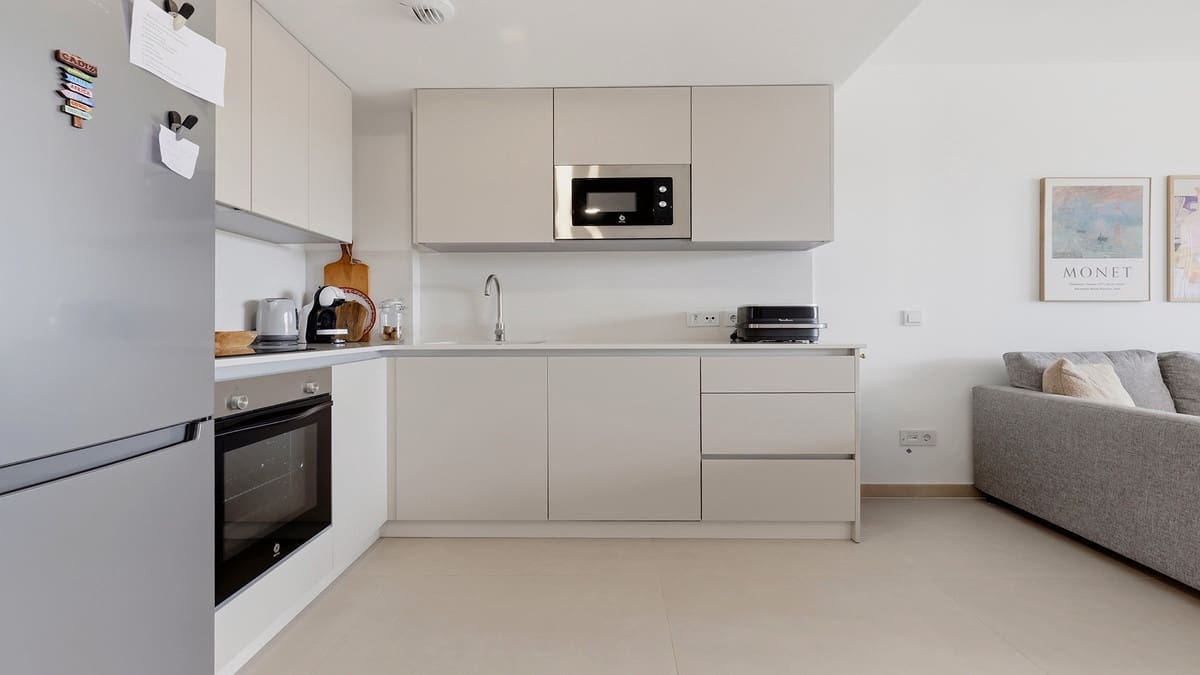 2 slaapkamer Appartement te koop in Manilva met zwembad garage - € 340.000 (Ref: 10126773)