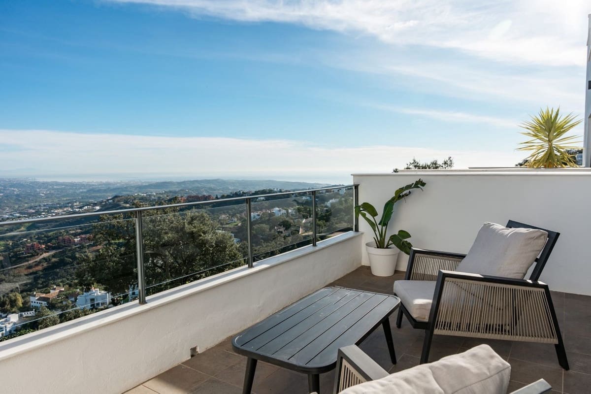 4 soveværelse Byhus til salg i Marbella med swimmingpool garage - € 695.000 (Ref: 10126788)
