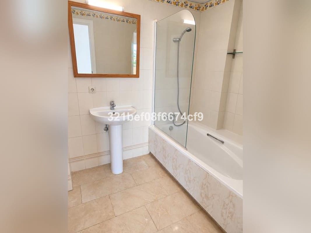 1 sovrum Lägenhet till salu i Estepona med pool - 223 000 € (Ref: 10126805)