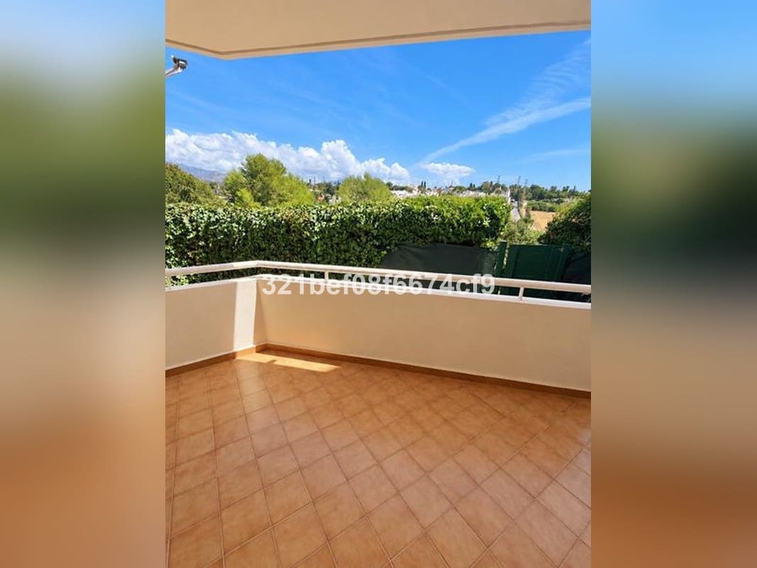 1 sovrum Lägenhet till salu i Estepona med pool - 223 000 € (Ref: 10126805)