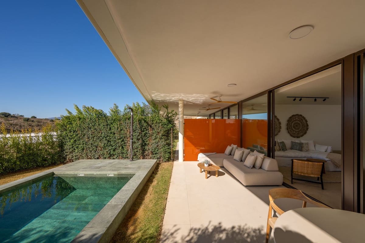 Apartamento de 2 habitaciones en Fuengirola en venta con piscina garaje - 685.000 € (Ref: 10126810)