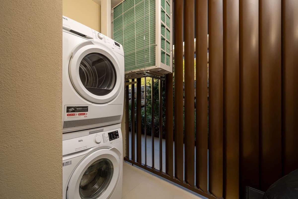 Apartamento de 2 habitaciones en Fuengirola en venta con piscina garaje - 685.000 € (Ref: 10126810)