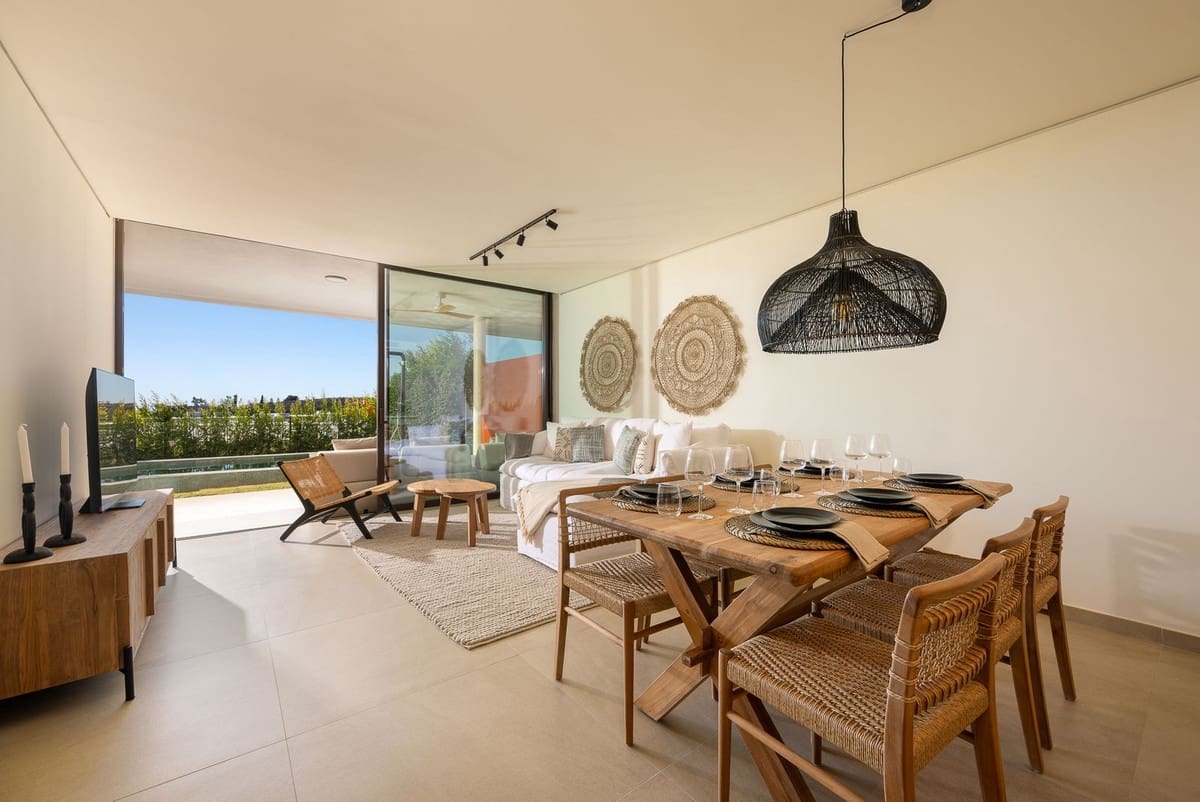 Apartamento de 2 habitaciones en Fuengirola en venta con piscina garaje - 685.000 € (Ref: 10126810)