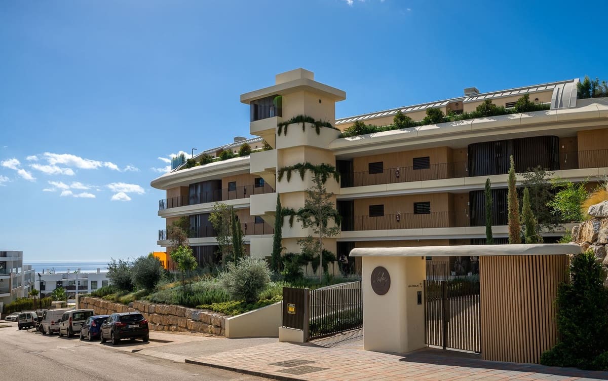 Apartamento de 2 habitaciones en Fuengirola en venta con piscina garaje - 685.000 € (Ref: 10126810)