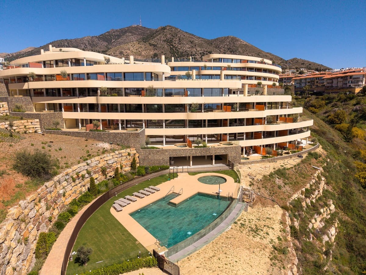 2 quarto Apartamento para venda em Fuengirola com piscina garagem - 649 000 € (Ref: 10126821)