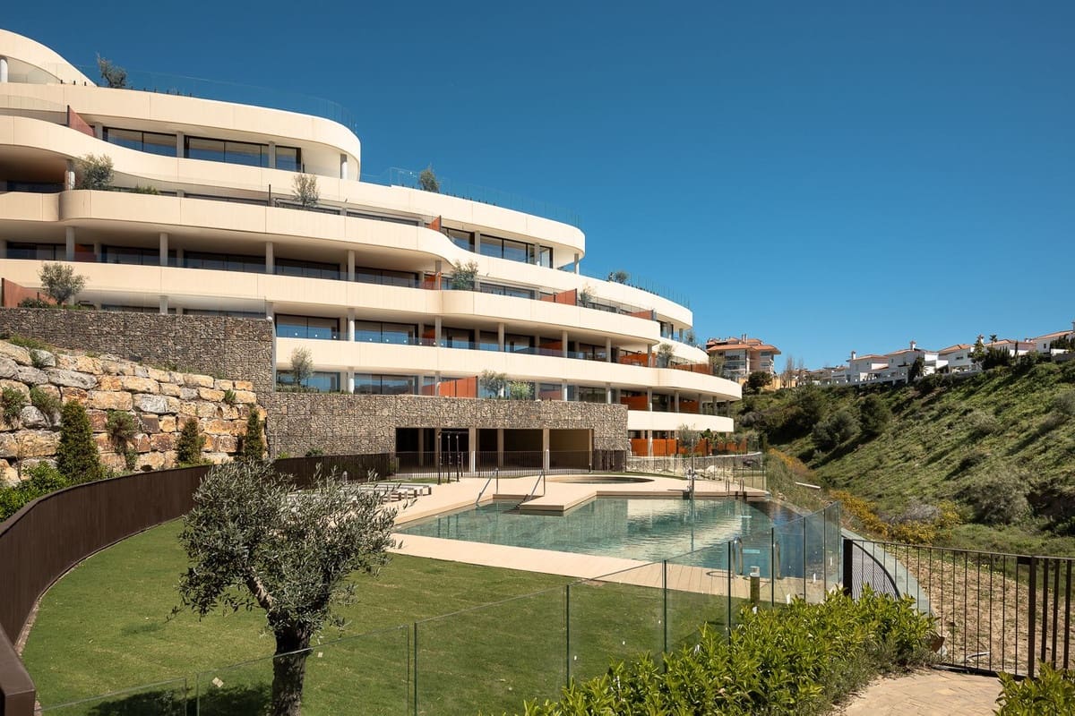 2 slaapkamer Appartement te koop in Fuengirola met zwembad garage - € 689.000 (Ref: 10126827)