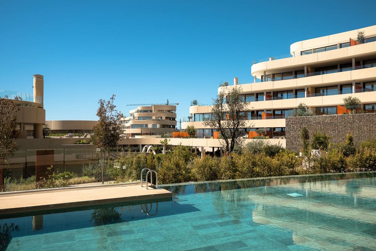 2 slaapkamer Appartement te koop in Fuengirola met zwembad garage - € 689.000 (Ref: 10126827)