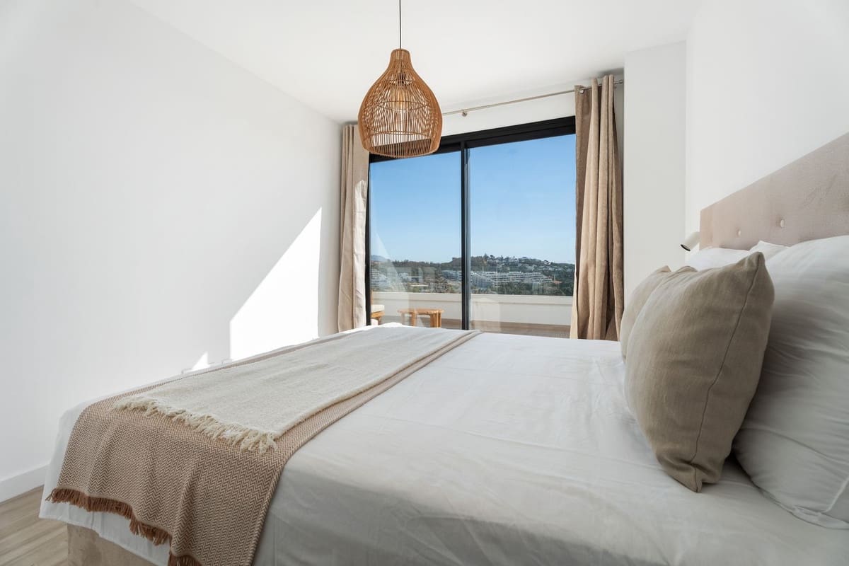4 makuuhuone Huoneisto myytävänä paikassa La Cala de Mijas mukana uima-altaan 
autotalli - 895 000 € (Ref: 10126830)