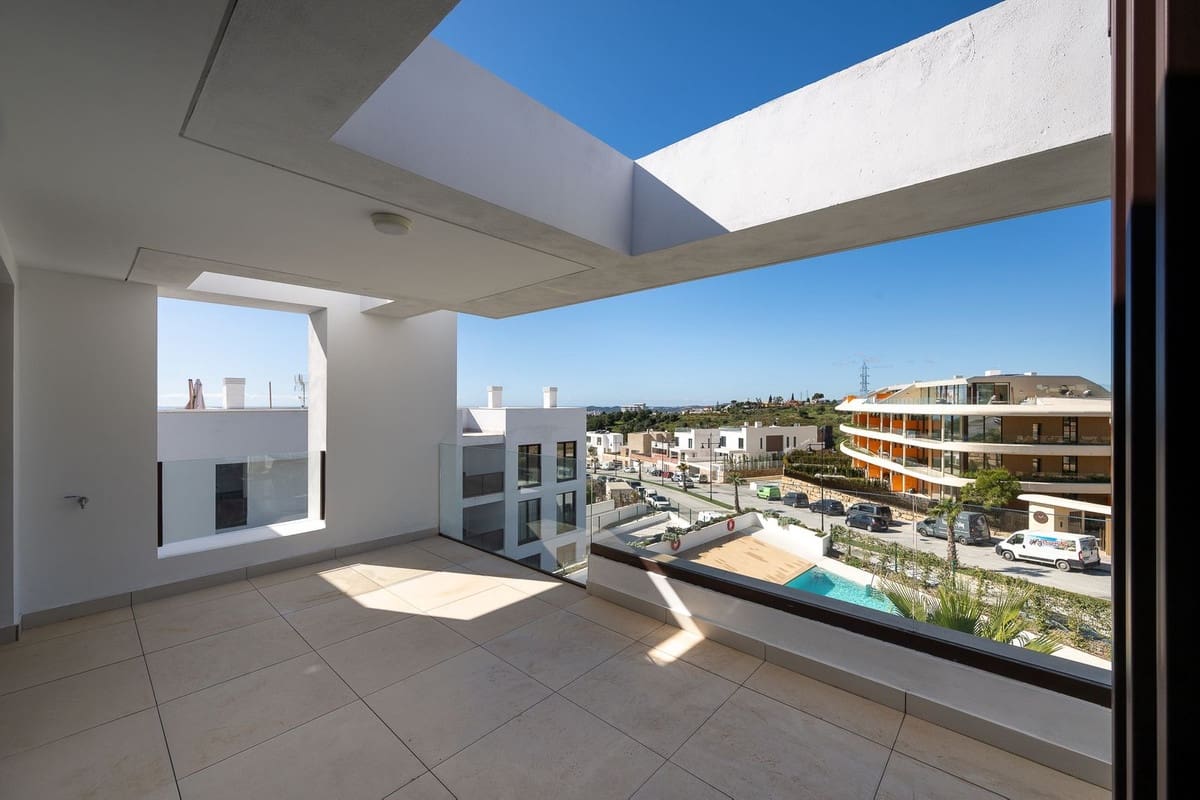 2 soverom Leilighet til salgs i Fuengirola med svømmebasseng garasje - € 625 000 (Ref: 10126835)
