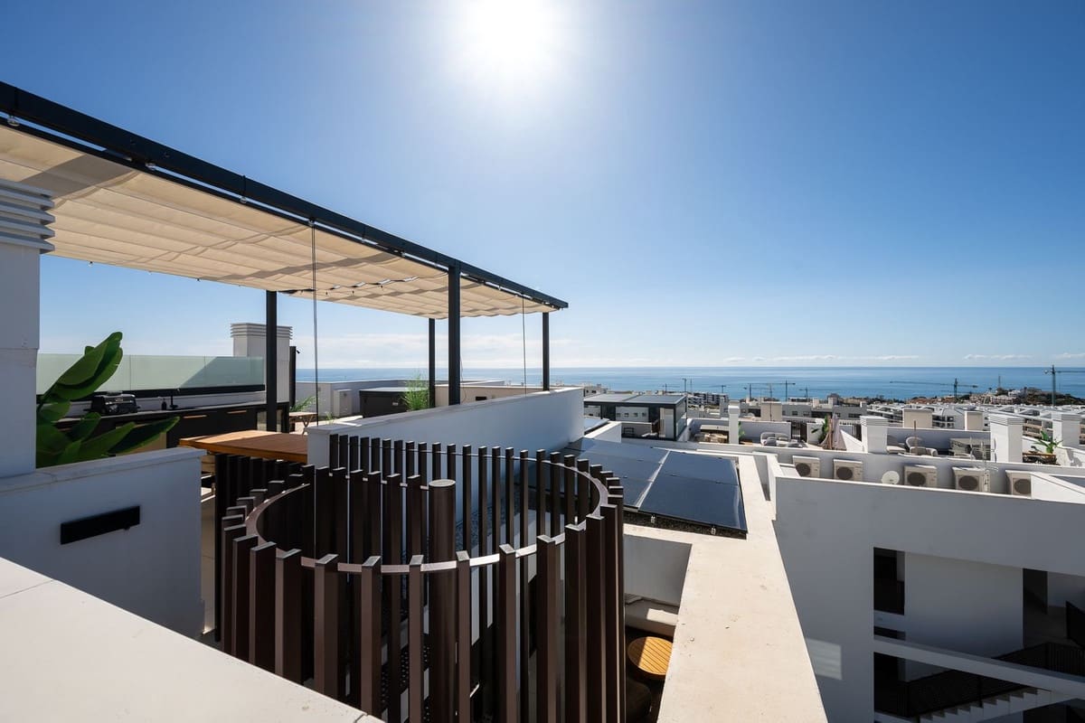 2 soverom Leilighet til salgs i Fuengirola med svømmebasseng garasje - € 625 000 (Ref: 10126835)