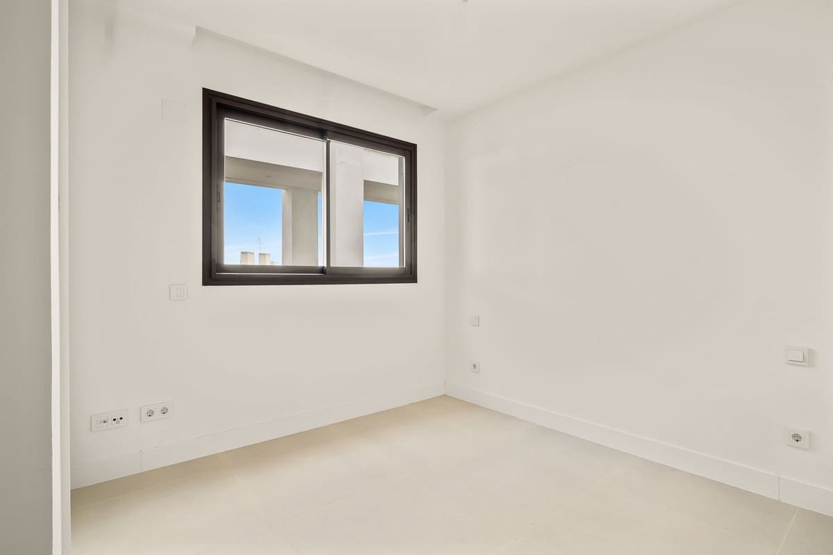 2 soverom Leilighet til salgs i Fuengirola med svømmebasseng garasje - € 625 000 (Ref: 10126835)