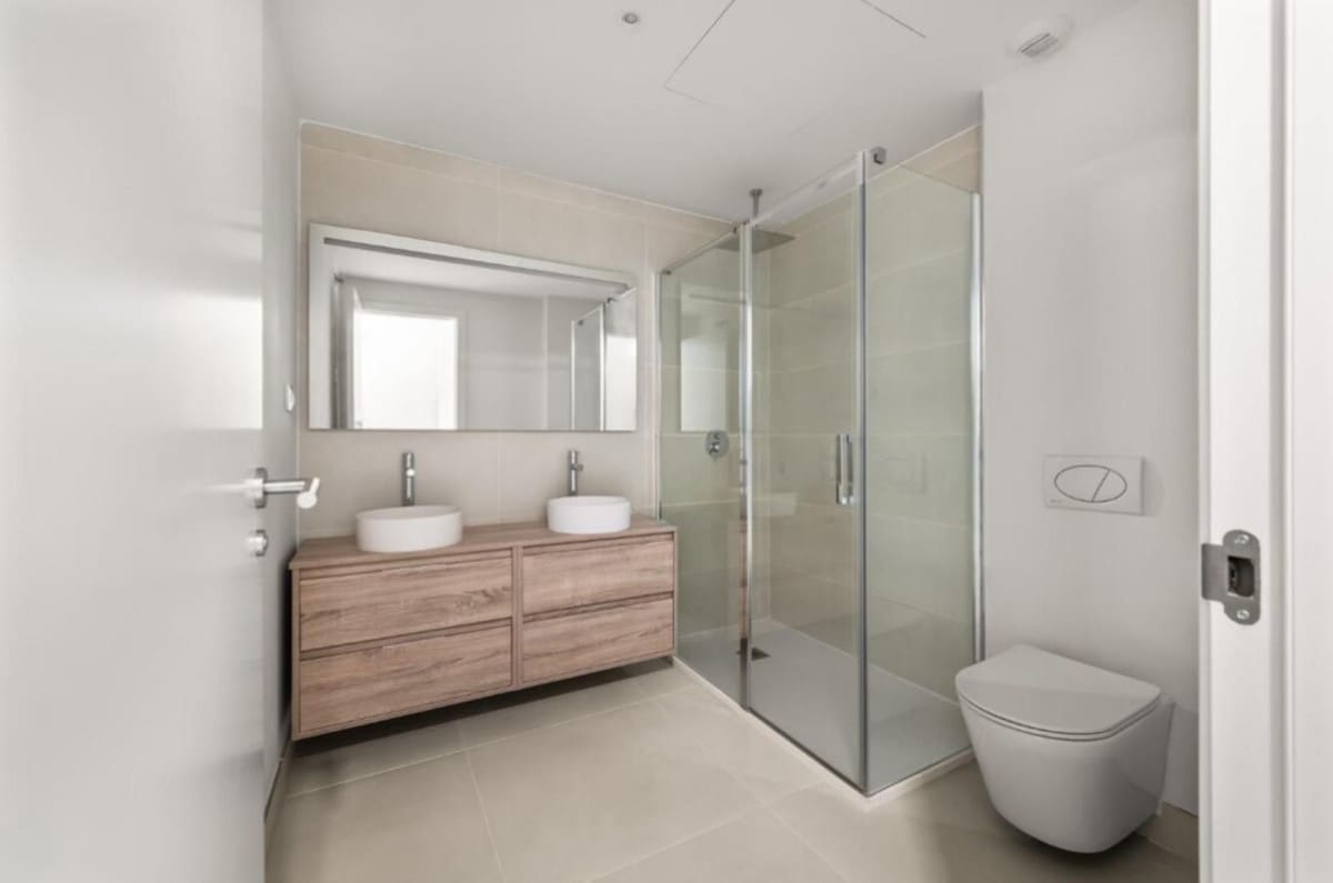2 Zimmer Apartment zu verkaufen in Fuengirola mit Pool Garage - 599.000 € (Ref: 10126839)